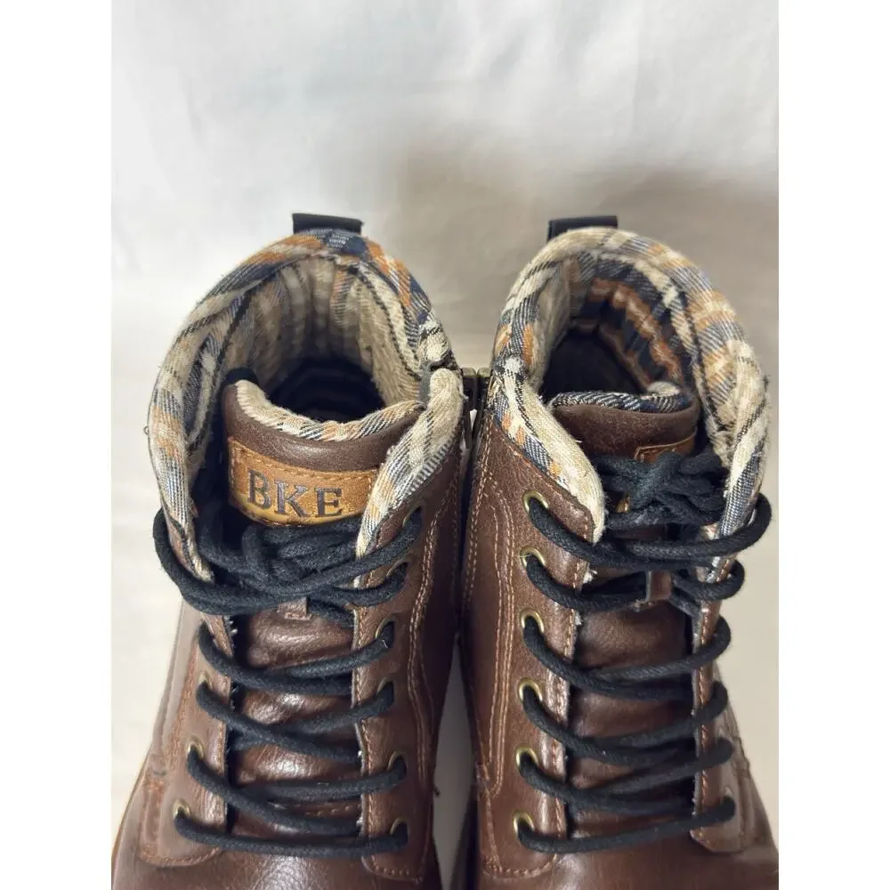 BKE Holt Men’s Brown Faux Leather Lace Up Boots with Plaid Lining Size 7